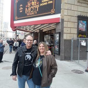 Meet your Posher, Laurie